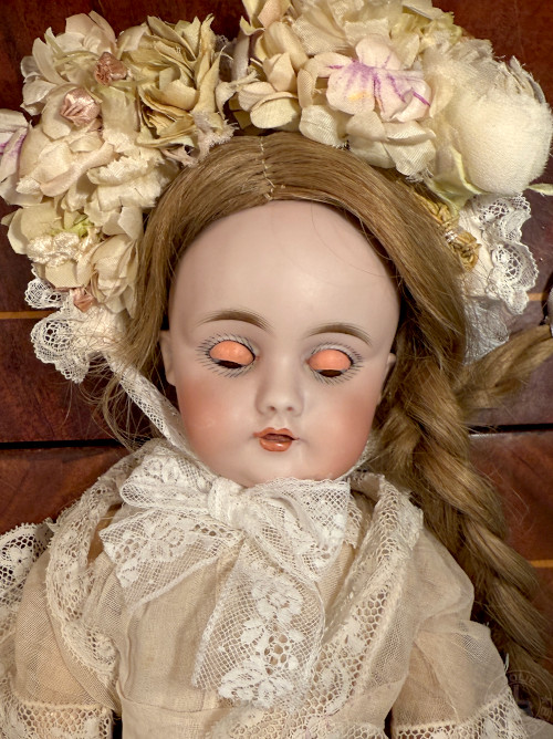 ケストナー143 Antique Bisque Doll Kestner143