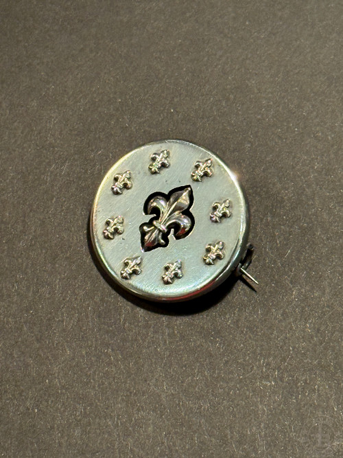 アンティーク フルールドリス Antique Fleur de lis