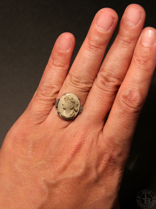 アンティーク ラーバカメオ Antique Lava Cameo