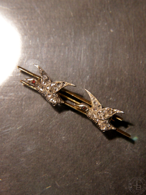アンティーク ブローチ antique brooch