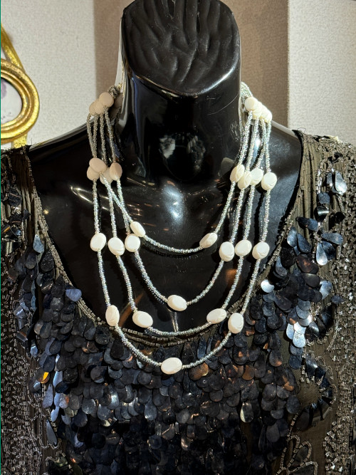 ヴィンテージガラスネックレス Vintage Glass Beads necklace