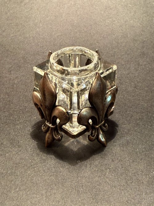 アンティーク フルールドリス antique Fleur de lis