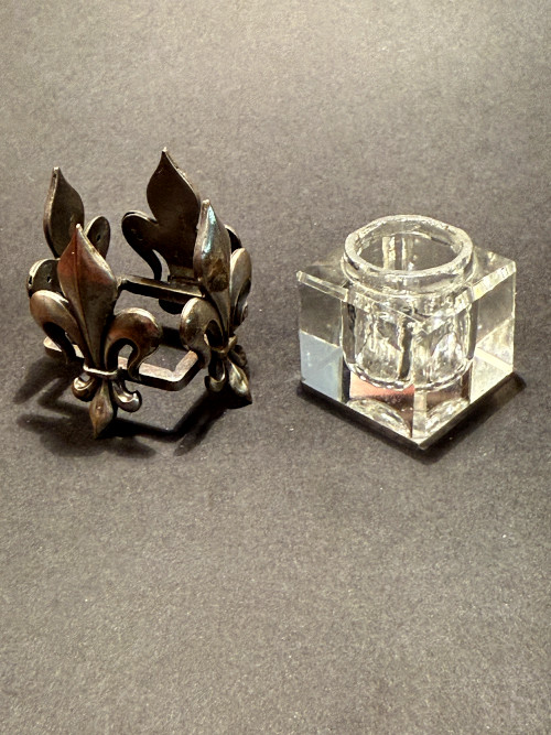 アンティーク フルールドリス antique Fleur de lis