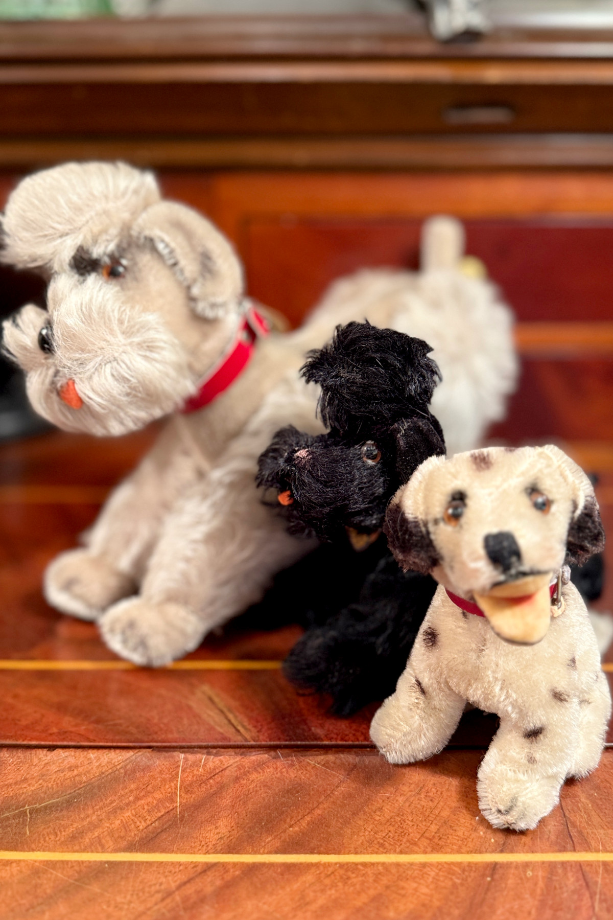 Vintage steiff dogs